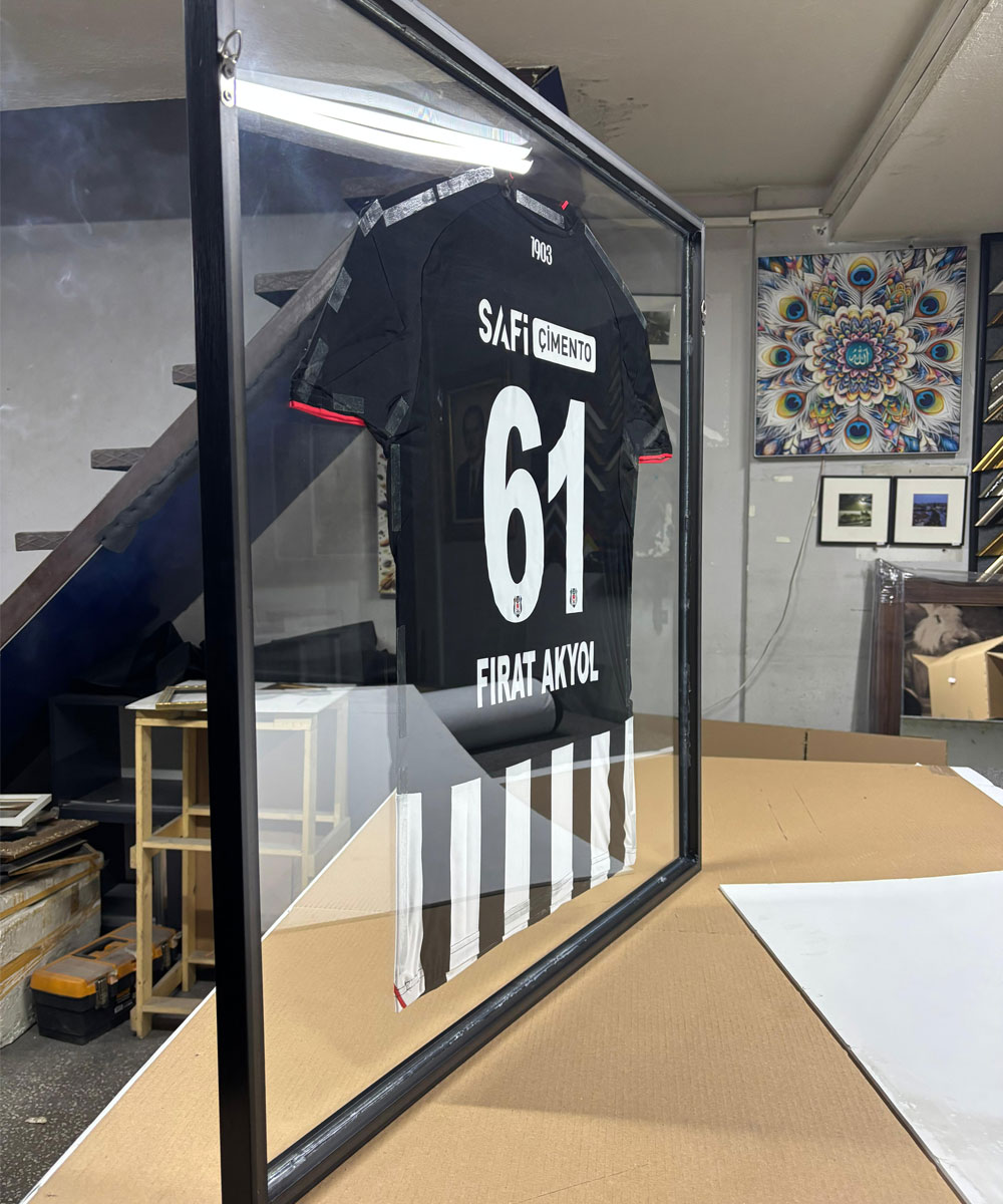 Memoria Duo – Çift Taraflı Anı Çerçevesi - İmzalı Forma & Koleksiyon Sergileme