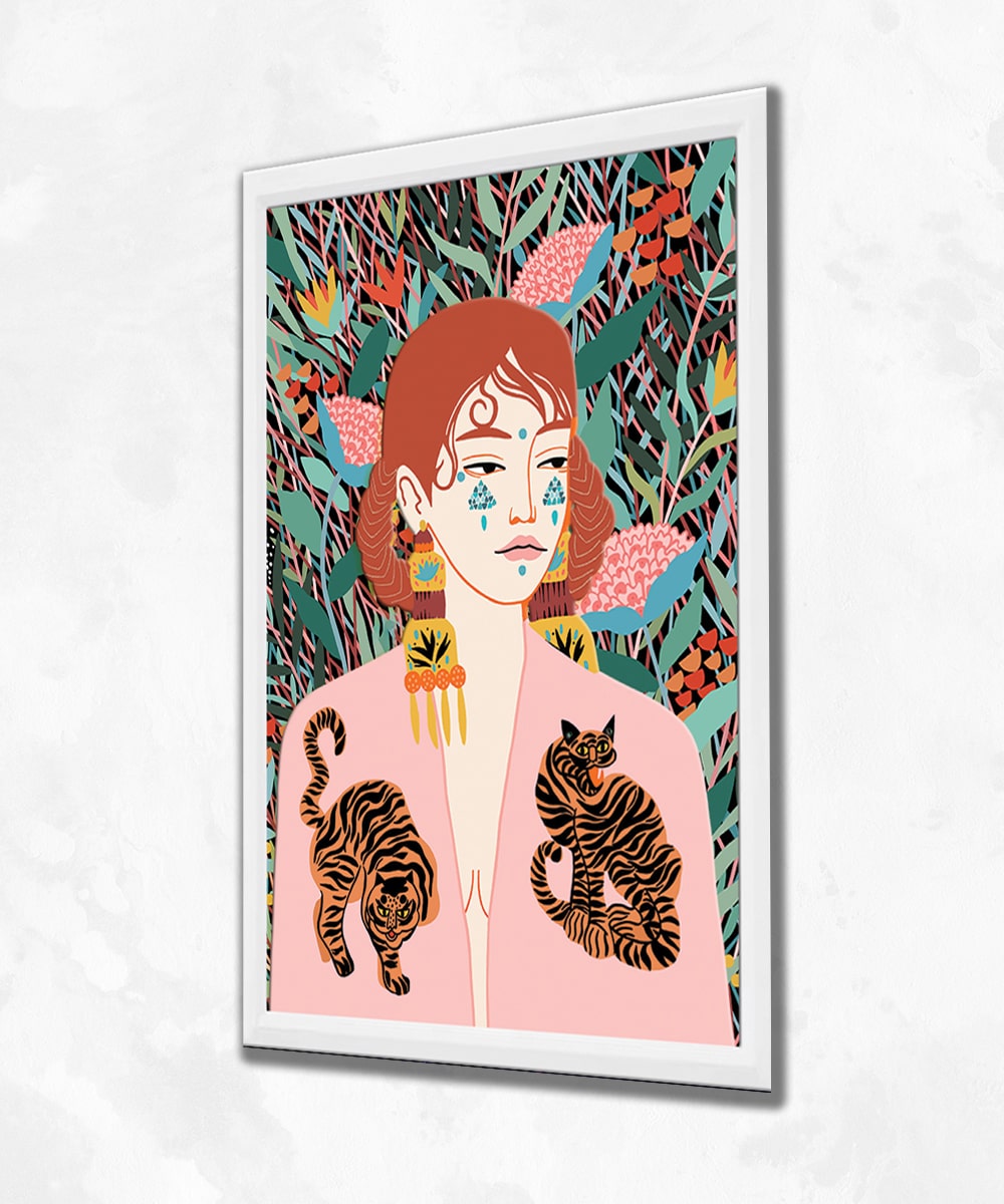 İki Katlı Işıklı Ahşap Tablo – Kadın ve Kaplanlar